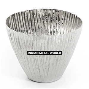 Premium Handmade Gold Metal <b>Serving</b> Bowl Polished Home Decor for Weddings Other Stylish Dessert <b>Dish</b> for Chocolate <b>Serving</b> - Product Image 2