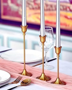 Chandelier Bougeoir en Métal Unique Bougie en Béton pour Décorations de Mariage Élégant pour Salle à Manger Mariage - Product Image 2