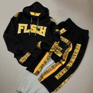 Fabricant de l'industrie Applique en détresse Patch Broderie Logo personnalisé Survêtements Éponge française Pantalon de survêtement évasé et ensemble de sweat à capuche - Product Image 1