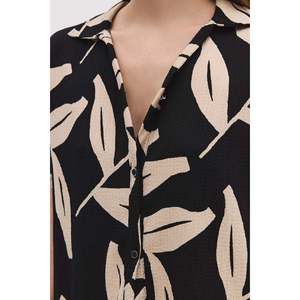 Camisa informal de manga corta con estampado y logotipo frontal - Product Image 5