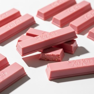 Barres KitKat en édition limitée rose chocolat rubis en vrac à des fins de cadeaux Ventes de vacances et présentoirs au détail - Product Image 6