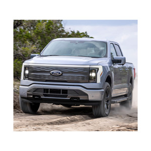 Ford F-150 Raptor RHD/LHD SUV d'occasion en bon état, années 2010-2023, avec sièges en cuir intérieur foncé, moteur 8 cylindres, boîte automatique à 6 vitesses - Product Image 5