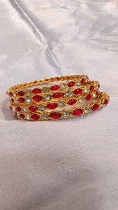 Ensemble de bracelets multi-couches tendance pour femmes modernes, accessoires, magnifique ensemble de bracelets ethniques pour les festivals, les mariages et les événements spéciaux - Product Image 5