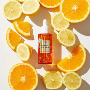 Le sérum à la vitamine C de la marque cosmétique coréenne n°1 SOQU, améliore le teint, apporte des nutriments et hydrate votre peau. - Product Image 2