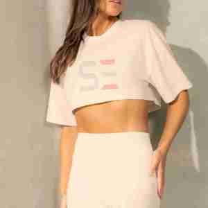 เสื้อกล้ามครอปสตรีทเสื้อกล้ามเอวลอยสำหรับผู้หญิงเสื้อครอปเอวลอยด้านหลังแบบเรียบติดโลโก้ตามสั่ง - Product Image 6