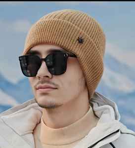 Gorro de lana a rayas de colores a la moda para hombre, gorro de punto cálido para exteriores de otoño e invierno - Product Image 6