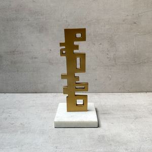 Sculpture debout décorative en aluminium avec la forme unique pour l'affichage de table ou le cadeau pour des enthousiastes d'art - Product Image 5