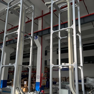 PET Şişe Taşıma Hattı için Özelleştirilmiş Tutucu Esnek Üst Zincirli Konveyör - Product Image 1