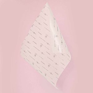 Papier alimentaire anti-graisse en polyéthylène 60 g blanc - Personnalisé avec fond blanc et logo semi-couleur - Product Image 4