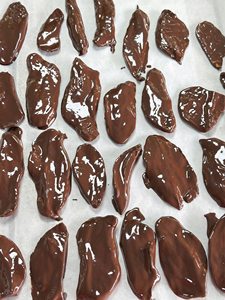 Vente en gros de mangues séchées moelleuses enrobées de chocolat noir/blanc/vanille, délicieuse collation, fruits secs multi-saveurs, prix bas - Product Image 5