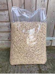 Fornitura di fabbrica EN Plus-A1 6mm/8mm abete, pellet di pino/faggio in sacchi da 15kg disponibili dalla Francia - Product Image 4
