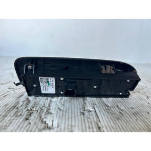 Panneau de boutons avant gauche FORD C - Max Série 7M5T14A132AB (07>10) - Product Image 4