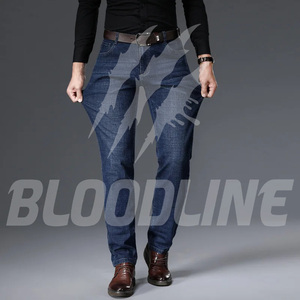 Jean droit uni pour homme Bloodline, taille mi-haute, coupe classique, en denim de coton décontracté, style été, respirant, délavage enzymatique, coupe ajustée aux hanches - Product Image 2
