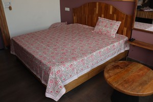 Ethnic Indian Hand Block Print Cotton <b>Bedding</b> Set Handmade Bedsheet with Pillow Covers <b>Queen</b> and King <b>Size</b> - Product Image 3