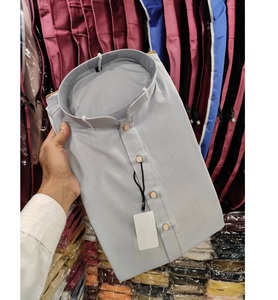 Elegante Kurta de algodón suave para hombres hecho a mano para una sensación suave y un aspecto étnico atemporal en todo momento Proveedor indio - Product Image 3