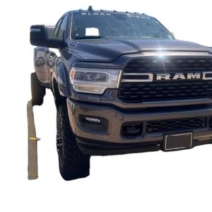 Usado Clean 2023 Dodg-e ra-m 3500 crew CAB Larami-e Black Widow - Product Image 1