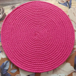 Manteles Individuales de Algodón Rosa de 15 Pulgadas, Modernos, Florales, Ecológicos, Trenzados, Personalizables, para Uso Doméstico - Product Image 1