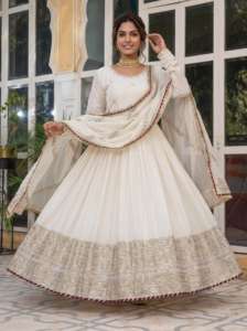 Vestido Anarkali de Seda Chinon de Alta Calidad con Bordado de Lentejuelas y Codding para Bodas, Vestidos Anarkali Pakistaníes - Product Image 3
