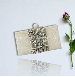 Elegante Reloj de Madera y Resina Hecho a Mano con Diseño Moderno Personalizado, Artesanía de Resina Perfecta de Falak World Export - Product Image 3