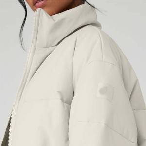 Chaqueta acolchada personalizada para mujer, chaqueta de invierno acolchada de alta calidad con aislamiento para clima frío y actividades al aire libre - Product Image 5