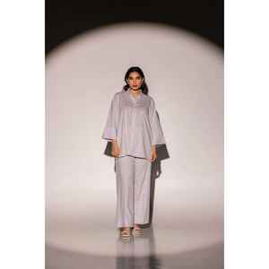 Ensemble coordonné teint en fil KST-43107 : Blazer et short au-dessus du genou, tailles XS et XXS, manches trois-quarts, tenue élégante - Product Image 3