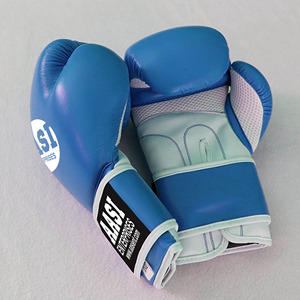 Gants de boxe pour hommes en cuir de vachette véritable, nouvelle conception avec étiquettes double et triple face, respirants, thermiques, écologiques, pour les sports quatre saisons - Product Image 4