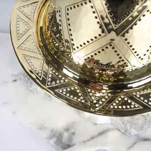 Nuevo diseño de latón dorado Mubkhar con diamante aromático ecológico producto de artesanía india Otoño Invierno precio al por mayor - Product Image 3