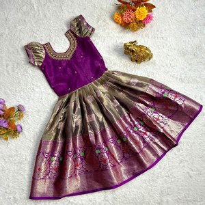 Belle broderie à la main conception tissu-Organza tissu ceinture Style traditionnel longue robe pour mariage fonction et fête porter - Product Image 4