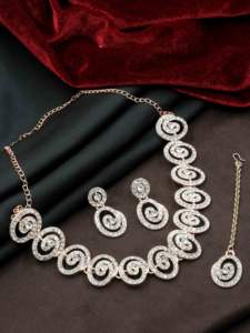 Alex Jewelry, Gargantilla de diamantes austriacos chapados en oro, conjunto de collar, elegancia redondeada con cadena de eslabones de piedra principal de perlas para regalo - Product Image 2