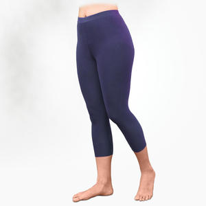 Pantalons taille haute pour femmes Motif uni Sports Workout Capri Push-up & Contrôle du ventre Gym Capri Taille élastique Leggings de yoga - Product Image 3