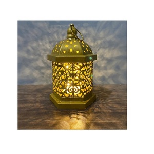 Nouvelle mini lanterne au design antique d'une seule pièce avec une qualité et des matériaux extra premium à un coût très abordable - Product Image 1