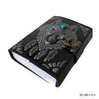 Carnet en cuir fait main noir avec motif loup en relief, double couleur, style vintage, pour livre de sorts, marque Shadows Radaba, usage promotionnel, avec fermeture C, le meilleur