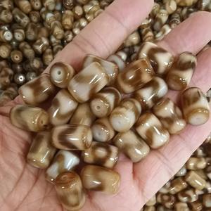 Bracelet en résine de luxe pour femmes, bijoux de créateur faits à la main, accessoire de mode, bracelet en résine et bracelets en résine - Product Image 4