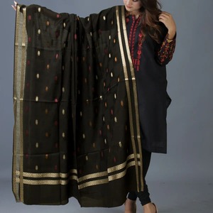 Wholesale Design Your Own Ladies Wool <b>Shawl</b> With Long Length Factory Direct Supplier <b>Women</b> Wool <b>Shawl</b> in Solid Color - Product Image 2
