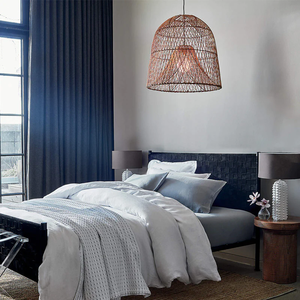 โคมไฟระย้าทำมือจากไม้ไผ่ของเวียดนาม คุณภาพดี เป็นมิตรกับสิ่งแวดล้อม ปรับแต่งขนาดและสีได้ เหมาะสำหรับตกแต่งบ้านและร้านกาแฟ - Product Image 6