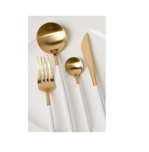 Ensemble de couverts en argent doré de qualité supérieure avec poignées texturées Ensemble de cuillères et fourchettes en acier inoxydable pour les repas et l'hôtel - Product Image 4