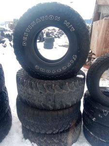 Nuevos neumáticos radiales para camiones comerciales pesados 11R24.5 Steer Bias Caucho natural Garantía de 3 años - Product Image 4