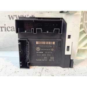 มอเตอร์ไฟฟ้าหน้าต่างด้านหน้าขวา VOLKSWAGEN Passat Sedan 4th Series 1K0959701P BMR (05>10) - Product Image 4