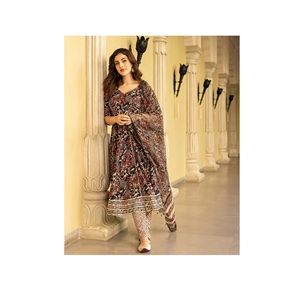 Costume indien et pakistanais de qualité standard Bhoomi Handblock Gotapatti pour les femmes vêtements ethniques élégants disponibles au prix d'exportation - Product Image 1