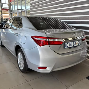 Voiture d'occasion de qualité et abordable, Toyota Corolla 1.4 D Prestige 2016, conduite à droite - Product Image 1