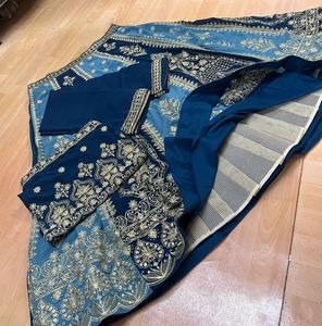 Lehenga Choli de créateur ethnique de qualité supérieure avec des femmes de travail lourd Lehenga Choli disponible au meilleur prix - Product Image 4