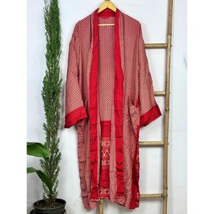 Bata de Seda Reciclada para Hombre, Estilo Kimono Vintage XL, Elegancia Masculina, Duradera y Clásica - Product Image 3
