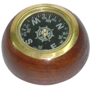 Montre boussole en laiton portable au design antique Navigation lumineuse pour l'extérieur Camping classique et voyage vente randonnée montre de poche - Product Image 1