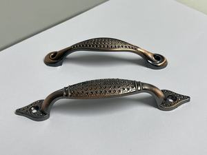 Tay cầm bằng nhôm vàng đồng đỏ, Trọng lượng nhẹ, sang trọng, thích hợp cho tủ, bàn, tủ quần áo - Product Image 2