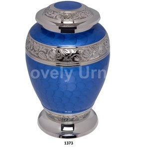 Urnas para adultos funerarias de cremación de latón con flor grabada de esmalte azul para cenizas humanas con bolsa de terciopelo gratis - Product Image 1