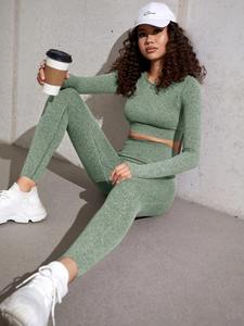 Ropa de entrenamiento Ropa de yoga Conjuntos de gimnasio para mujeres Top deportivo y pantalones Conjuntos de dos piezas para mujeres Conjuntos de gimnasio Fitness - Product Image 4