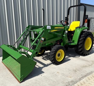 Tracteurs JOHN DEE.RE 6130R 100 HP à 174 HP d'occasion à vendre - Product Image 1