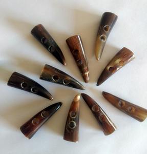 Meilleur bouton à bascule en corne naturelle pour costumes, vestes de sport, uniformes, vestes, couleur corne naturelle, style animal, logo gravé - Product Image 1