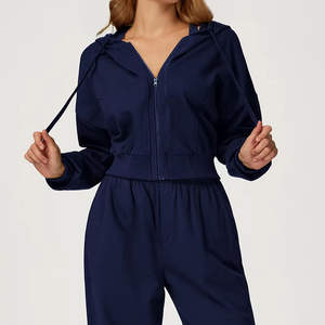 Vente en gros Vêtements de sport légers pour femmes Veste athlétique à capuche avec poches et fermeture éclair pour le yoga, la course à pied, la salle de sport - Product Image 3