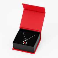 Vente en gros de boîte à bijoux carrée à clapet magnétique éponge noire rigide avec carton pour boucles d'oreilles et colliers